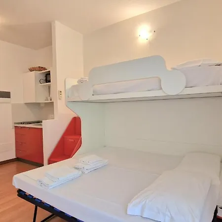 Garda - Studio Flat - Pool Apartamento